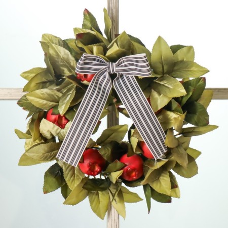 Wreath on the door interior "grenades" d = 35 cm-1