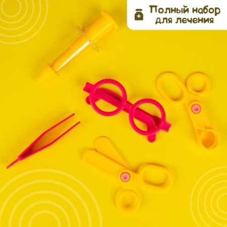 Set of Dr. Game, Minnie Mouse, in a backpack-11