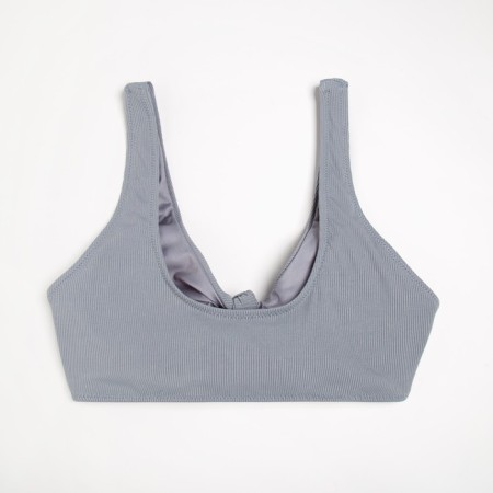 Top bathing female minaku is plain, gray color, size 44-6