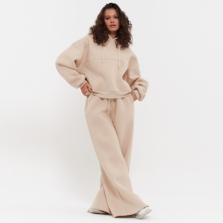 Women's costume (sweatshirt/trousers) is launched, dark cream color, rr m (44-46)