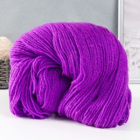 Yarn "Karachaevskaya" 100% acrylic 820-850m/250-280g (30 fuchsia)