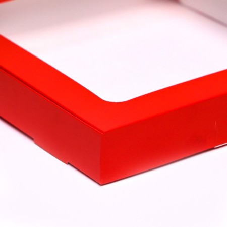 Self -charged box, red with a window, 19 x 19 x 3 cm-2