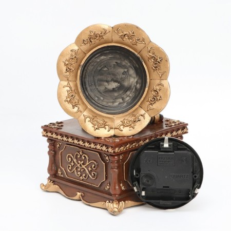 Table figured “Gramophone” clock, discrete move, D-7 cm, 20 x 25 cm, aa-3