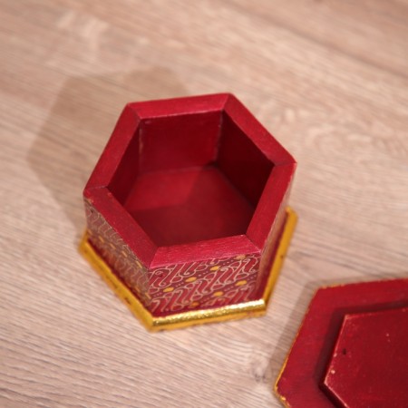 Wooden box, batik 10x11x7 cm-2