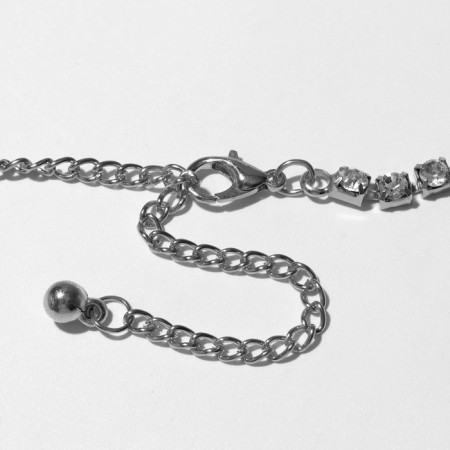 Podupee "Geometry" three rows, white color in silver-1