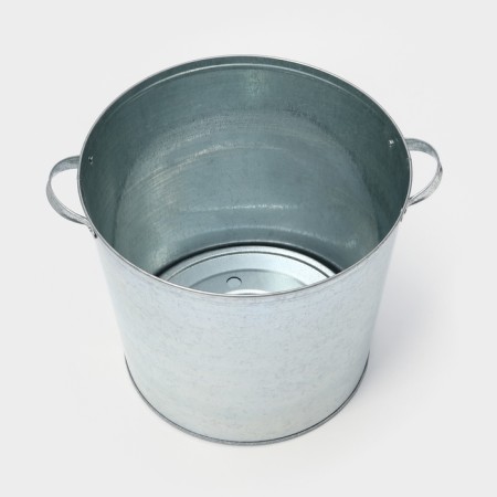 Galvanized linen tank, 32 liters, with a lattice, GOST-2