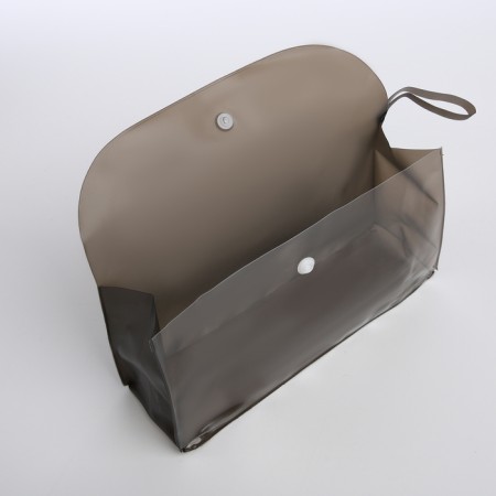 Cosmetic bag on the button, the color is black-2