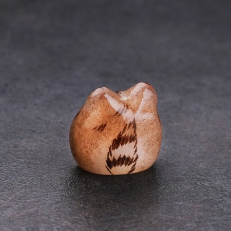 Souvenir "Kitten Venya", with a heart 3.5 × 3 cm, selenite-2