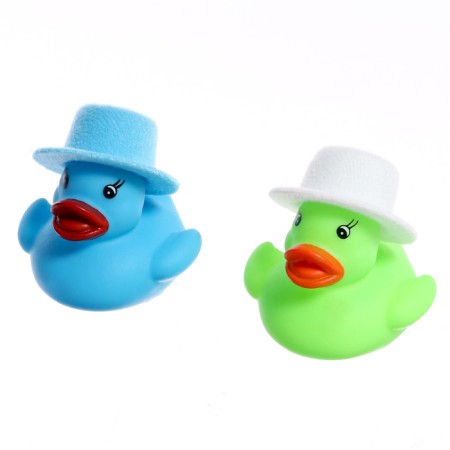 Developing set of "ducks and hats"-5