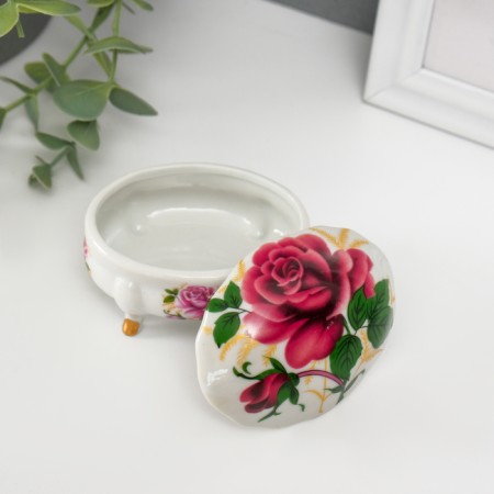 Coramics box on the legs "rose" 6.1x7.7x4.8 cm-2