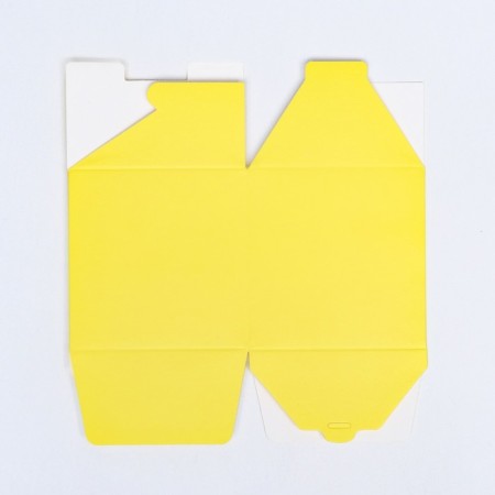 The box is folding, square, yellow, 8 x 8 x 8 cm,-3