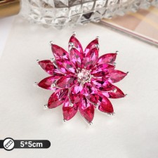 Brooch 