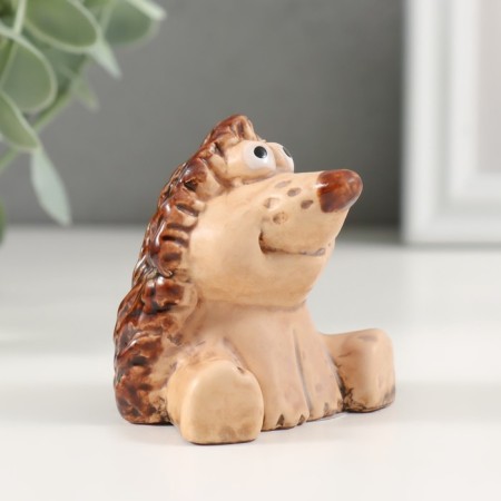 Souvenir Ceramics "joyful hedgehog" 5.7x6x6.3 cm-1