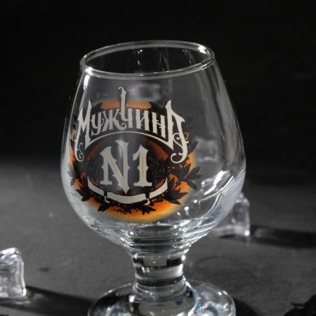 Cognac glass "Man No. 1" Wreath, 395 ml-1