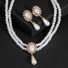 Set 2 objects: earrings, Antoinette necklace, a flash, white color in gold, 40 cm