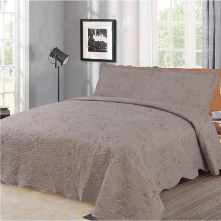 A set with a blanket "Daisy", size 230x250 cm, 50x70 cm - 2 pcs, the color of coffee