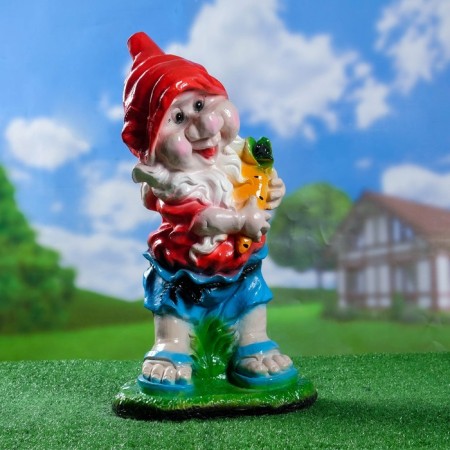 Garden figure "Gnome with carrots" average 30x25x55cm
