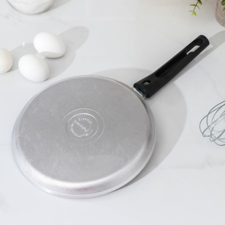 Pancake pan, d = 22 cm, plastic handle-2