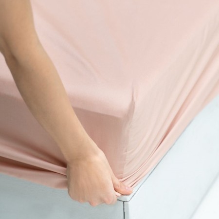 Bishop on the elastic band "Fergi", size 200x160x25 cm, beige-pink color-1