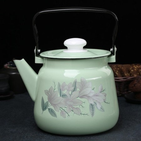 Enamged kettle, 3.5 l, light color