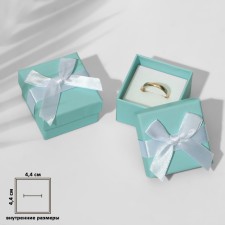 Gift box under the Tiffany ring 5 × 5 (the size of the useful part is 4.4 × 4.4 cm), the color of the blue