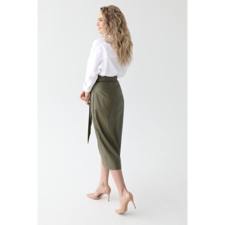 Artificial leather skirt with a belt, size 42-3