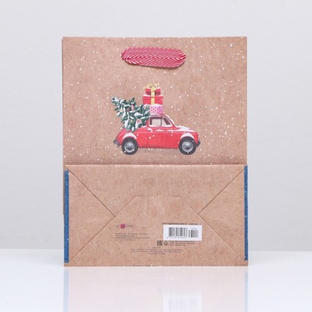 Gift package "Gift Machines" 18 x 22.3 x 10 cm-3