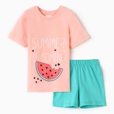 A set for a girl (T-shirt/shorts) 