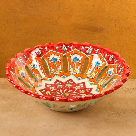 Rishtan ceramics "Flowers", 28 cm, red