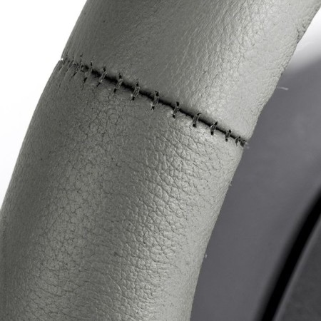 AutoProfi SAM-200 BK (M) steering wheelchair, genuine leather, thread, needle, black color-1
