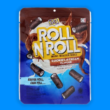 Iyes Roll N Roll Mini waffle rolls with a cream cookie taste, 40 g