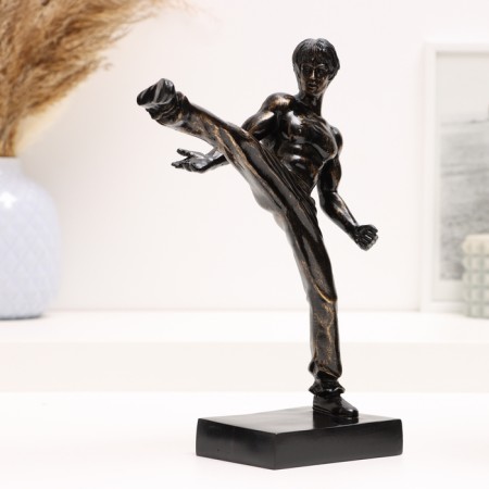 Figure "Karate Fighter" 7x14x22cm-1