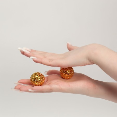 A set of massagers with a magnet, "balls", d = 3 cm, 2 pcs, golden color-6