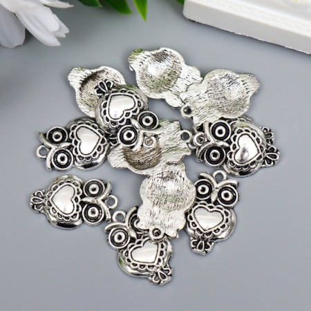 Decor Metal for creativity "Filin with heart" silver 7546 2.2x1.4 cm-2