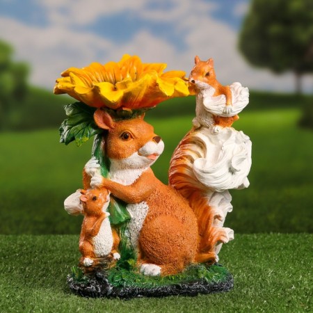 Garden figure "Squirrels with flower" 25cm