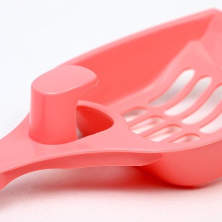Closed toilet with a scoop, 47 x 40 x 39 cm, white-pink-11