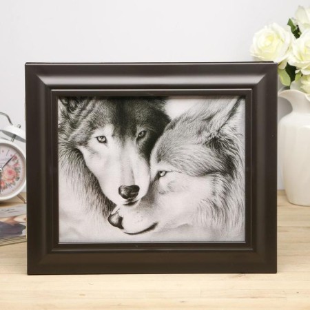 Key "Wolves" wenge 26x31x4.5 cm mix