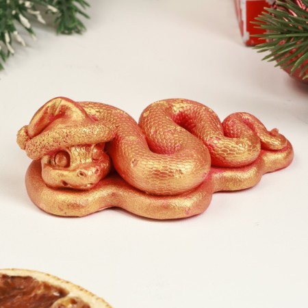 Figure "Snake in the cap" red with gilding, 8x4cm
