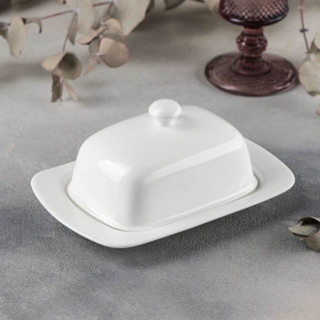 Porcelain oilmarks Wilmax, 19 × 12.5 × 8.5 cm, white color