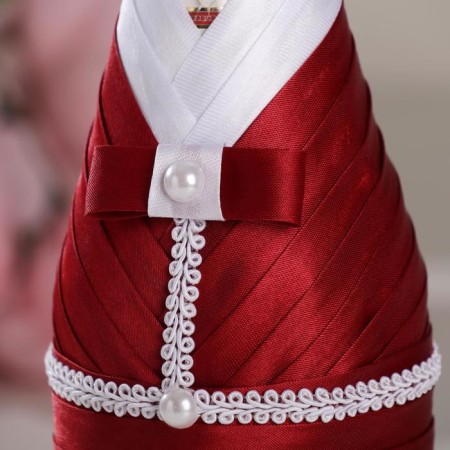 Decoration for champagne "idyll", Marsala with white-1