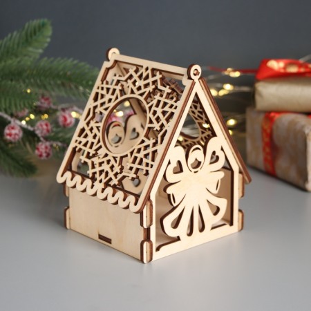 New Year's Domik box "Angel" 12x10x14 cm