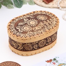 Sunflower box, 18x13x8 cm, birch bark