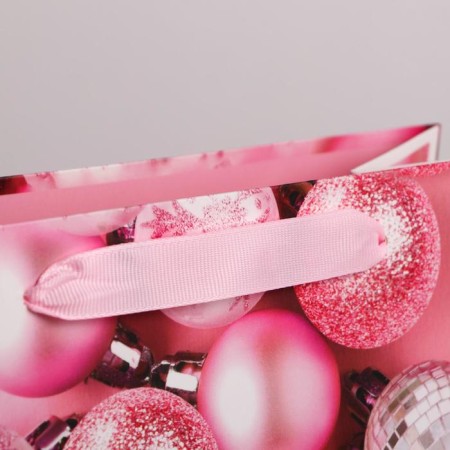 Laminated vertical “Pink balls”, ML 23 x 27 x 11.5 cm, New Year-2