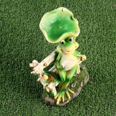 Garden figure "Frog on the bench" 7x13x19cm mix-3