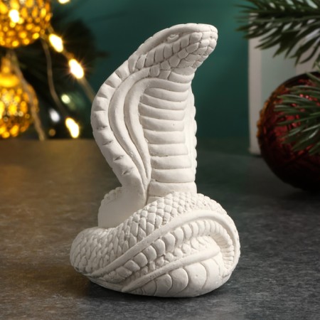 Figure for coloring "Cobra Malaya" 6x4x4cm