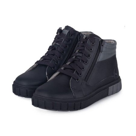 Children's boots, size 29, black color