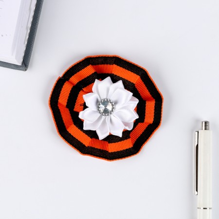 Icon "May 9", white flower, 8 cm-1