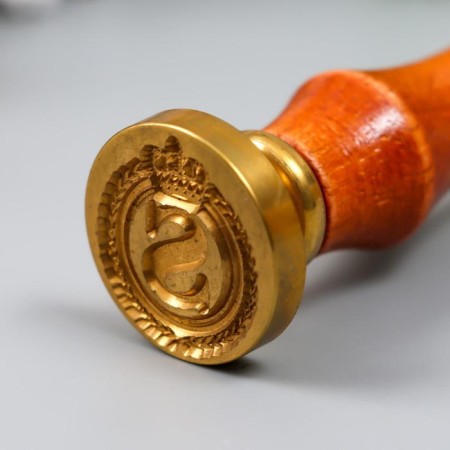 Printing for wax with a wooden handle "Crown with the letter S" 9x2.5x2.5 cm-3