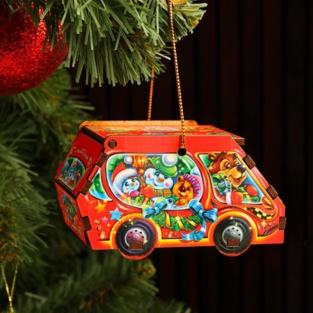 The toy-jacket on the tree "machine", the roof opens, 10x5x5.5 cm