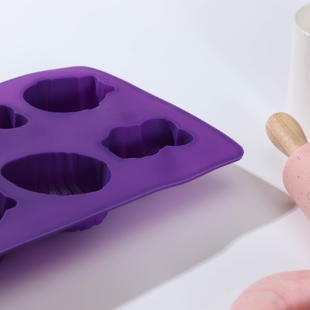 Baking uniform “Easter”, silicone, 29 × 17 cm, 8 cells (6.5 × 5.2 cm), mixing color-3
